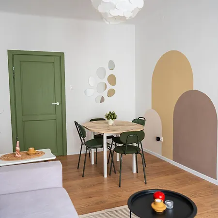 15 Powisle Apartment Warsaw